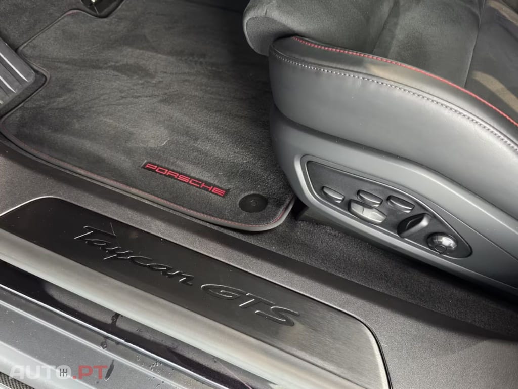 Porsche Taycan GTS I.V.A DEDUTIVEL 