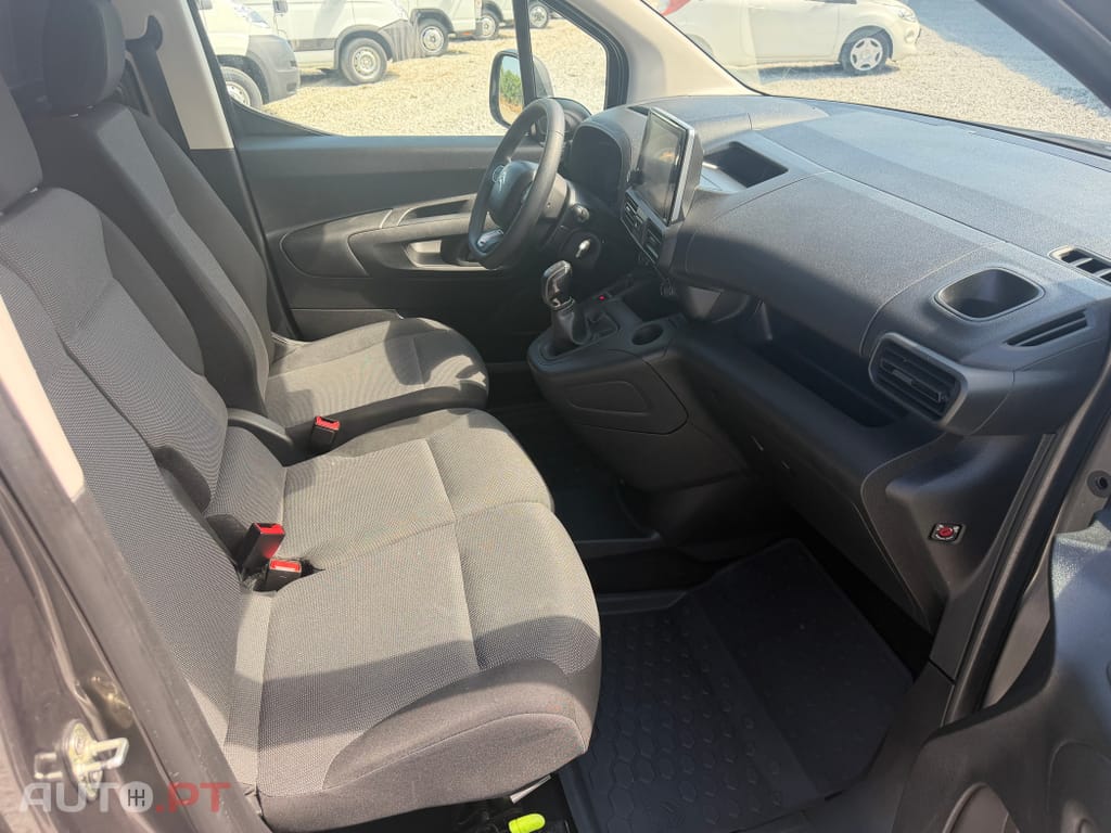 Citroen Berlingo 1.5 BlueHDI 3LUG FULL EXTRAS