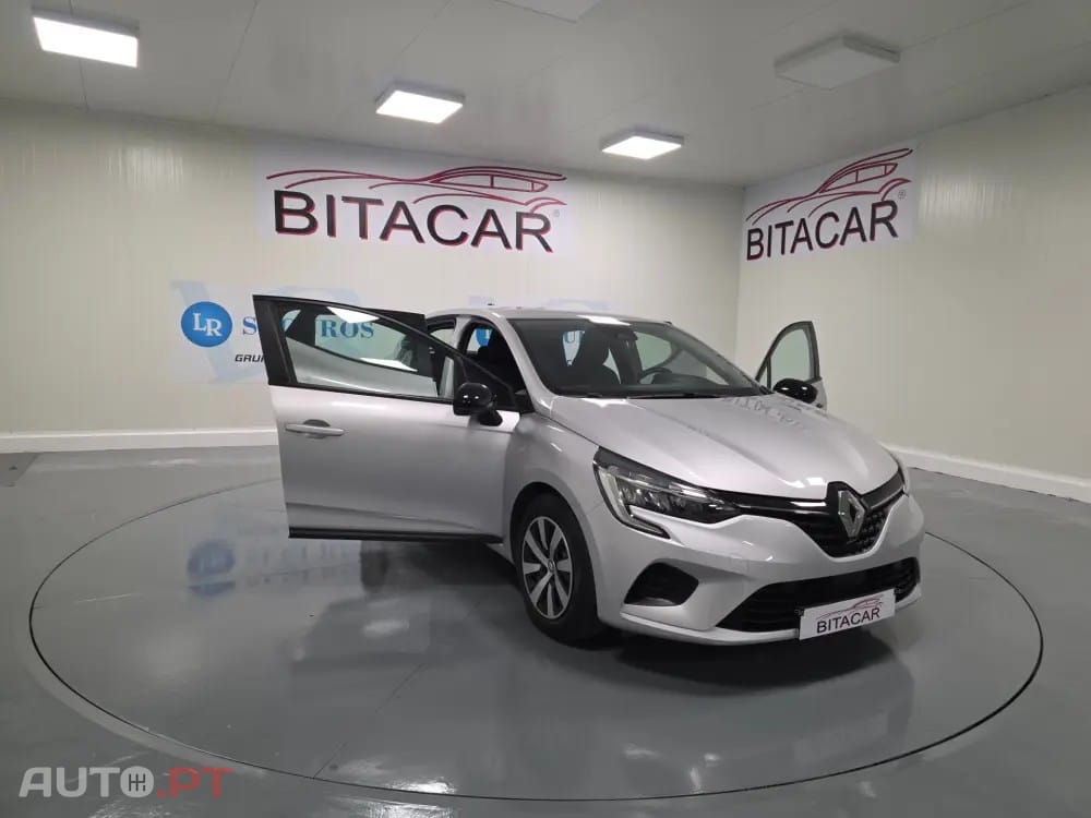 Renault Clio 1.0 TCe Evolution — fotografia 35