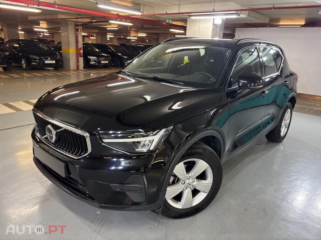 Volvo XC40 1.5 T2 Momentum Core
