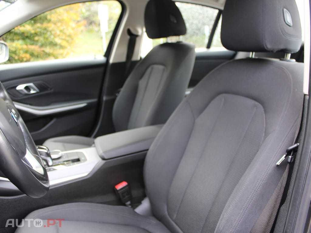 BMW 330 330e Hibrido Plug-In