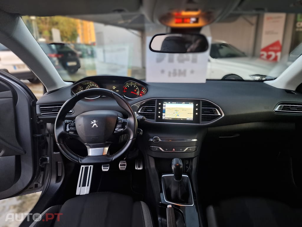 Peugeot 308 1.2T 110cv Style