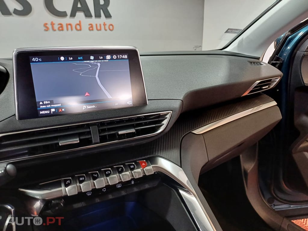 Peugeot 5008 1.2 PureTech Allure EAT8