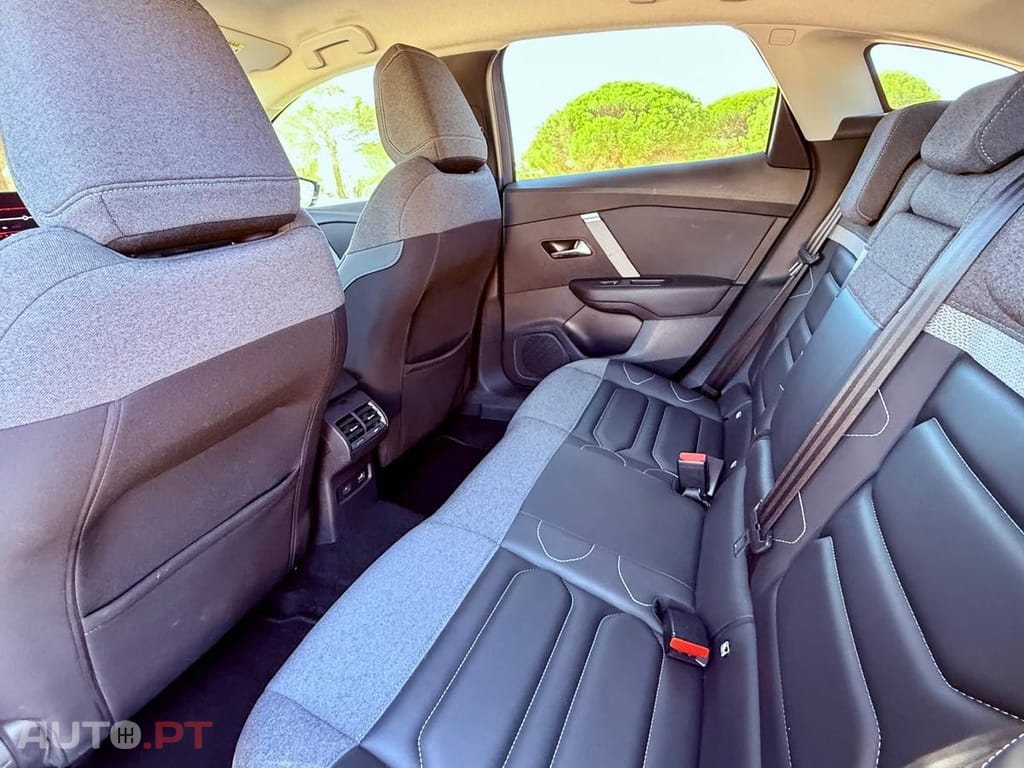 Citroen C4 1.2 PureTech Shine Pack EAT8