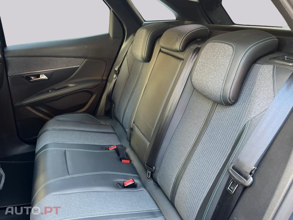 Peugeot 3008 1.6 ALLURE PACK HYBRID