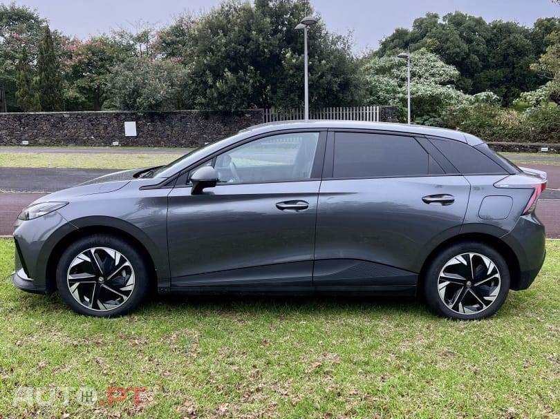 MG MG4 64 kWh Comfort