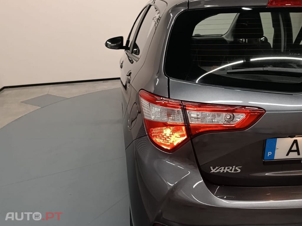 Toyota Yaris 1.0 VVT-i Confort