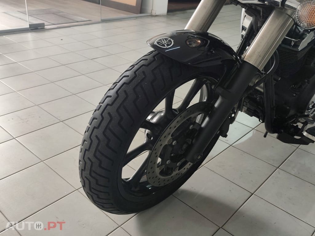 Yamaha XVS 950a Midnight Star