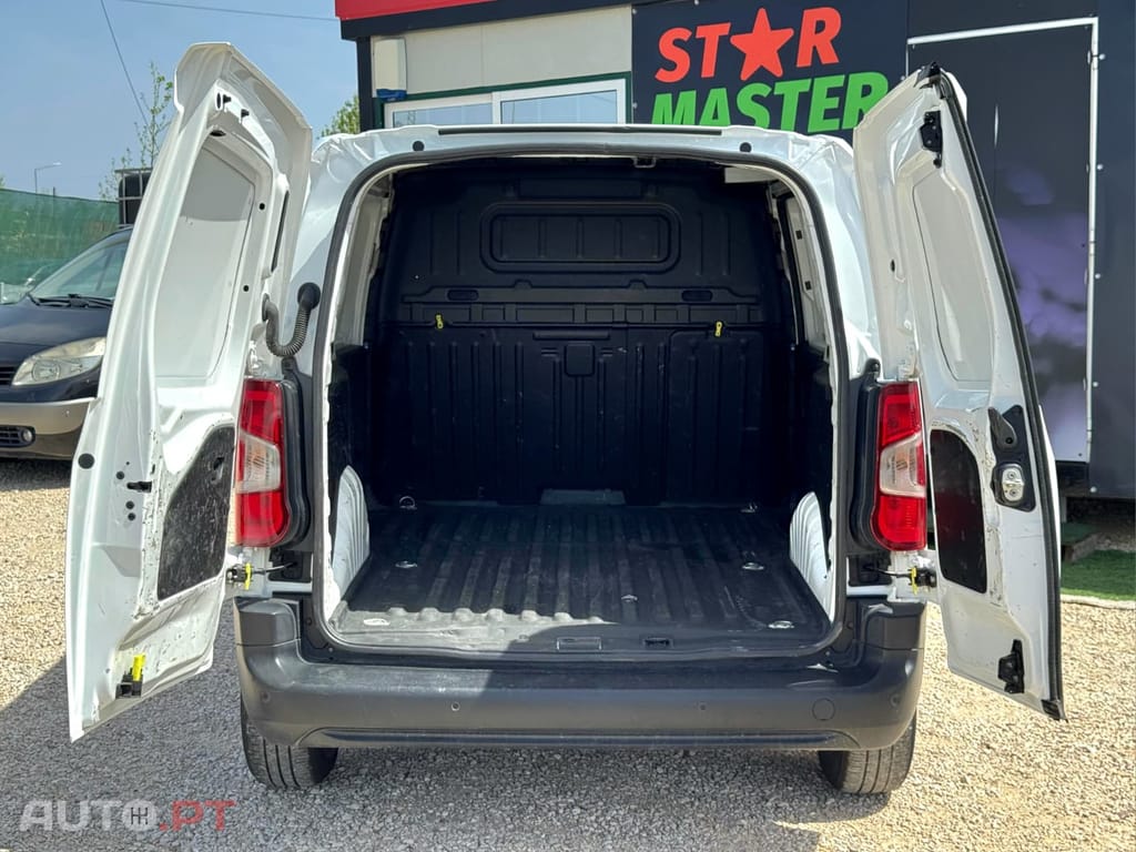 Citroen Berlingo 1.5 BlueHDi M Club- Garantia Incluída IVA Incluído