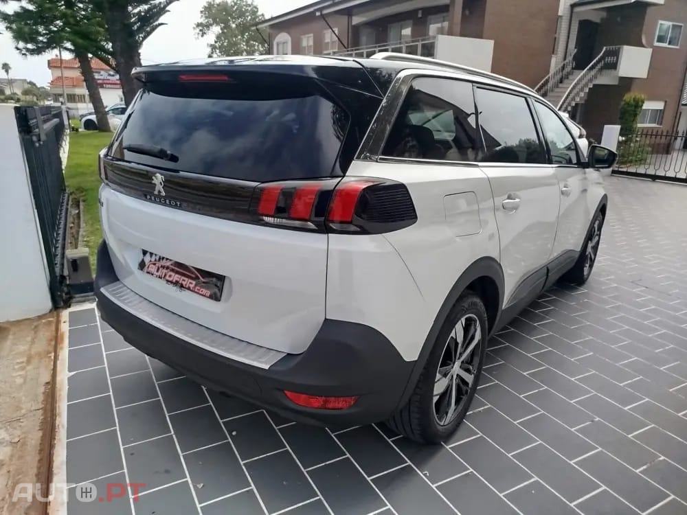 Peugeot 5008 BlueHDI 120 EAT6 Stop & Start Allure