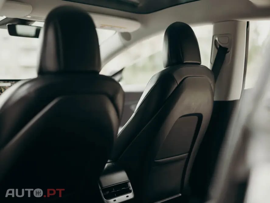 Tesla Model 3 Long Range AWD Dual Motor