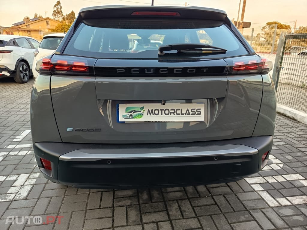 Peugeot E-2008 54 kWh Style