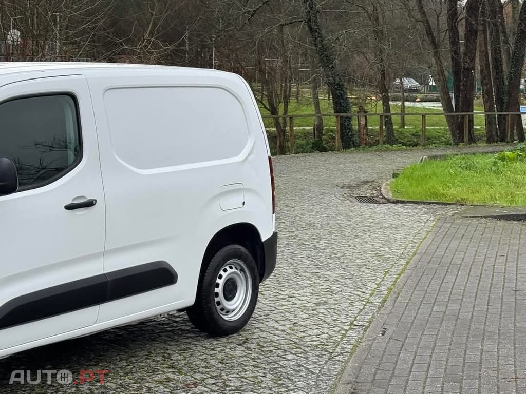 Peugeot Partner 1.5 BlueHDi Premium Standard