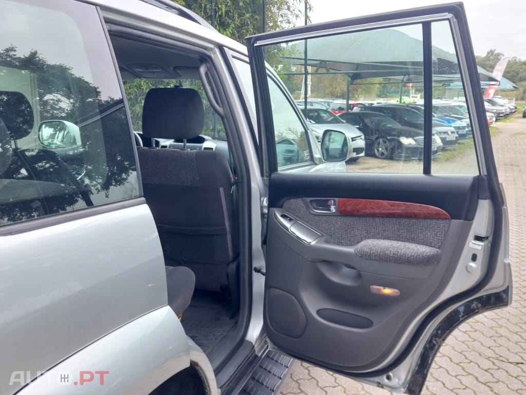 Toyota Land Cruiser 3.0 D-4D