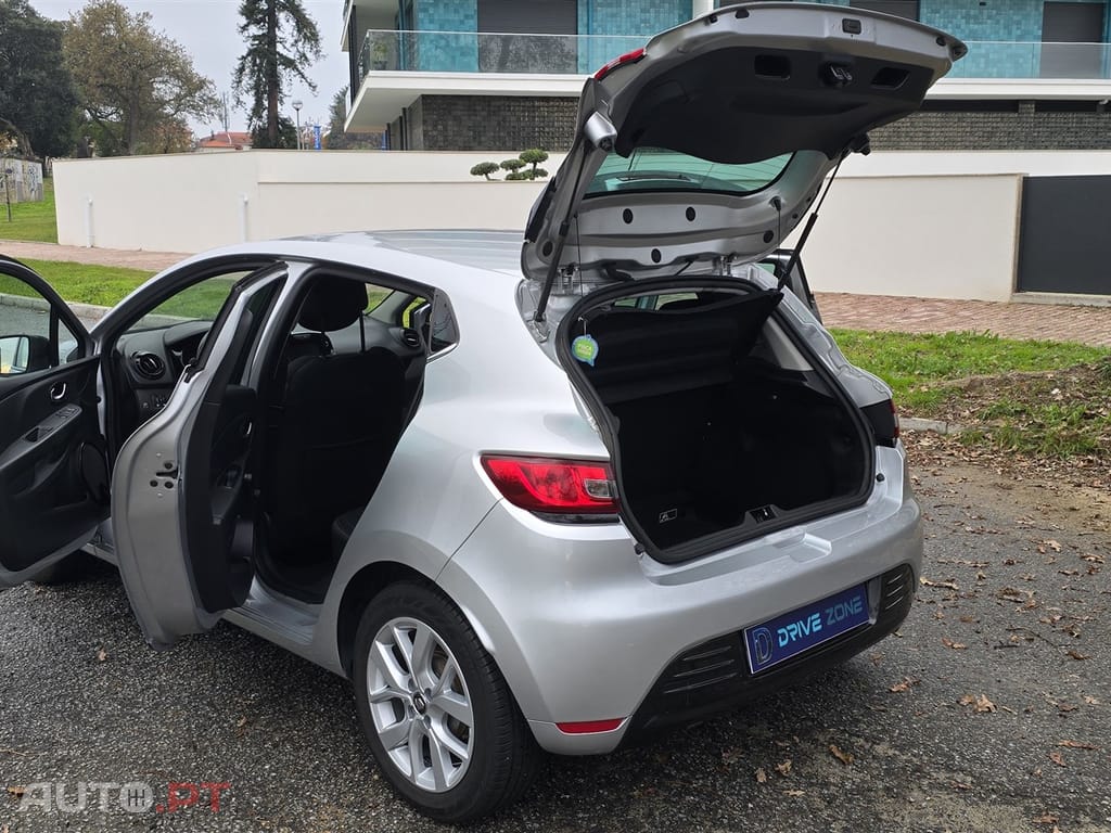 Renault Clio 0.9 TCe Limited Bi-Fuel