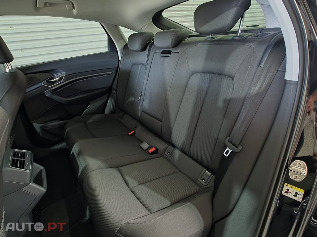 Audi Q8 E-Tron 55 quattro Advanced