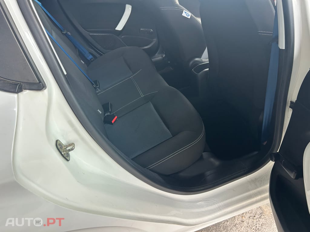 Peugeot 208 Vti