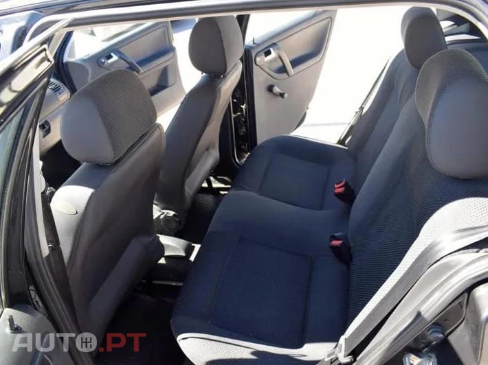 Volkswagen Polo Outro