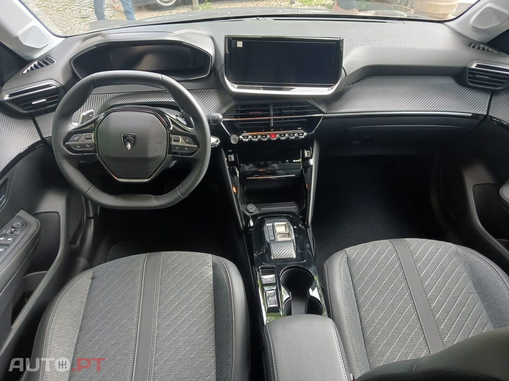 Peugeot 208 1.2 Hybrid Allure e-DCS6