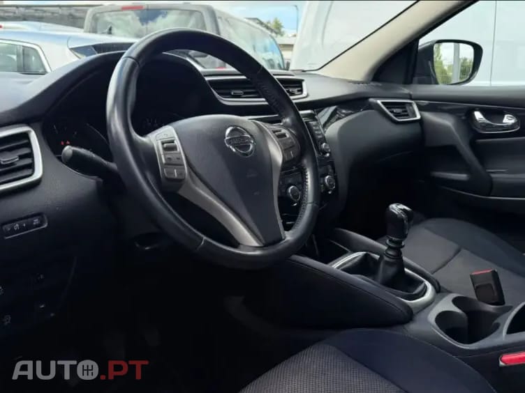 Nissan Qashqai 1.5 dCi N-Connecta 18