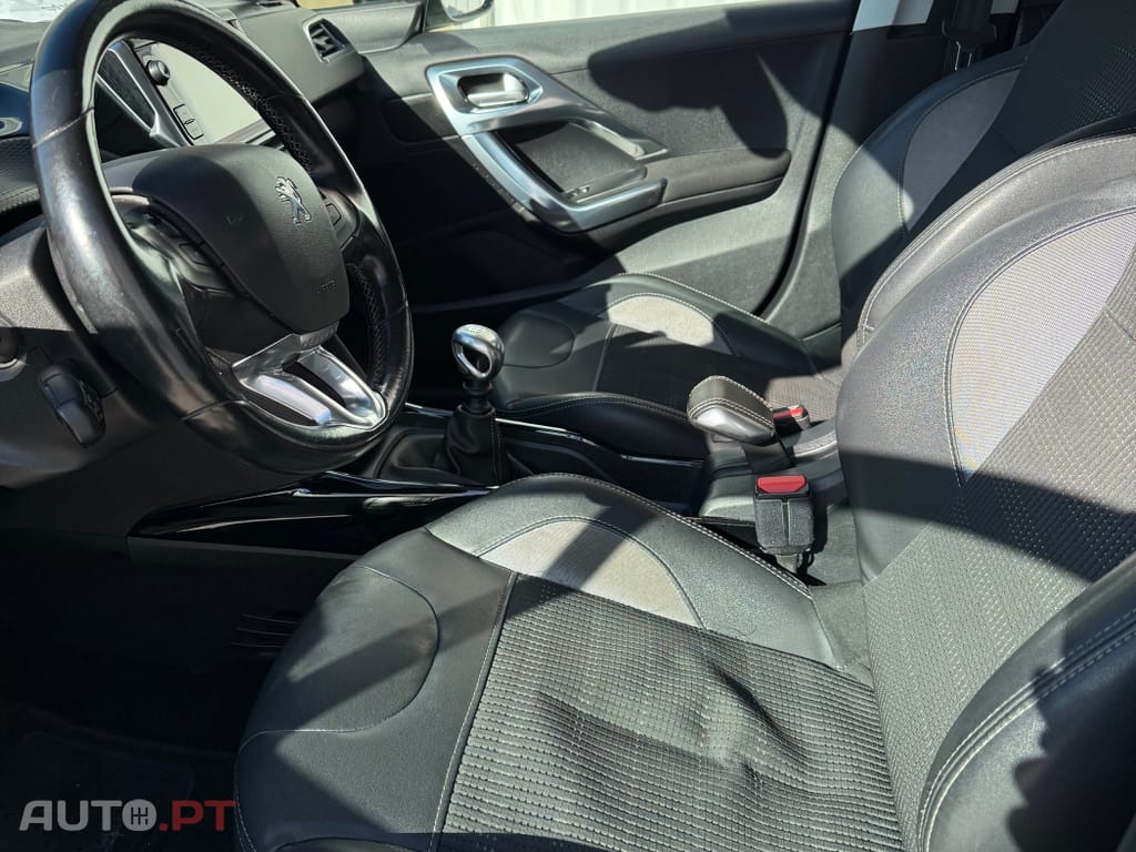 Peugeot 2008 1.6 BlueHDi Active