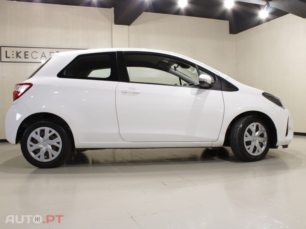 Toyota Yaris 1.4 D-4D AC IVA Dedutível