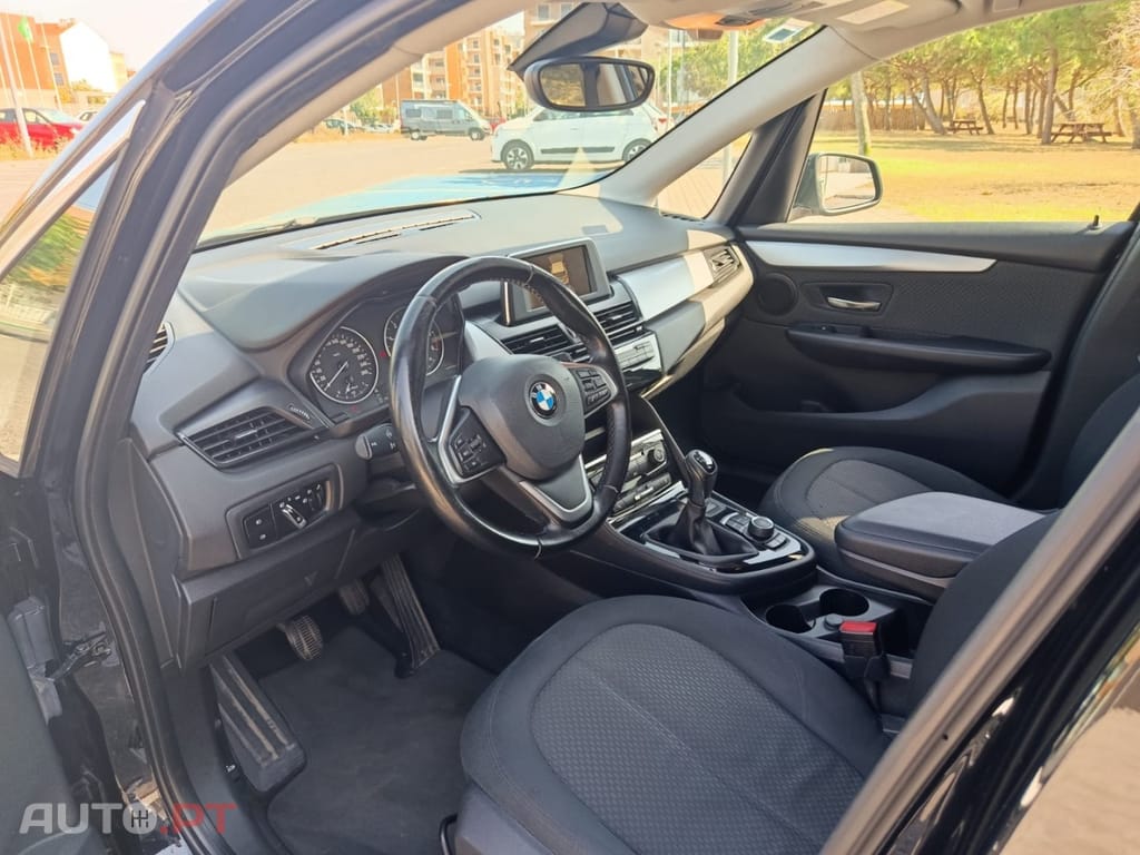 BMW 216 d Advantage
