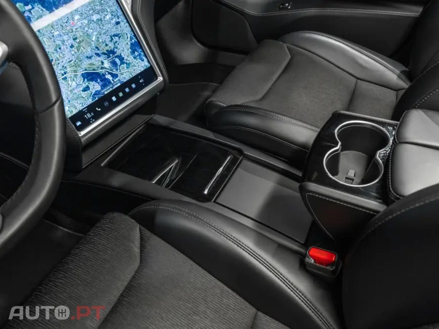 Tesla Model S 75