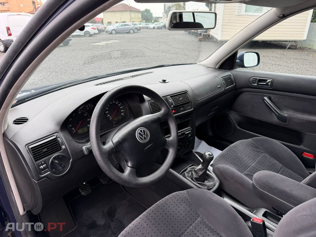 Volkswagen Golf 1.4i Confort