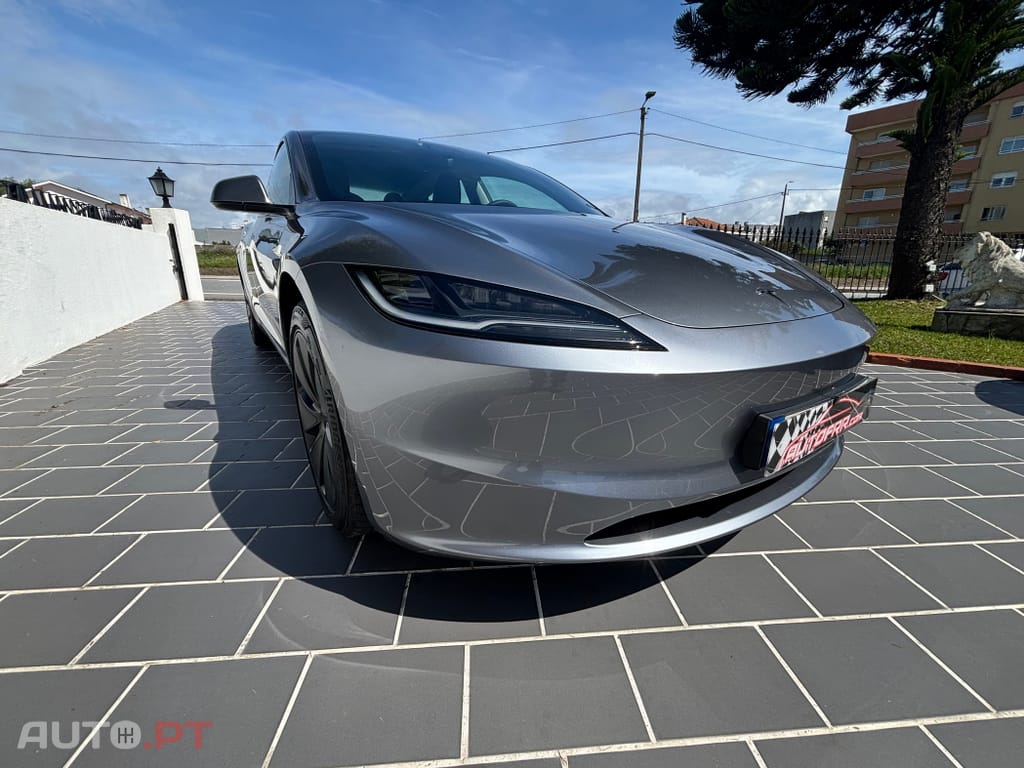 Tesla Model 3 Tração Traseira Premium