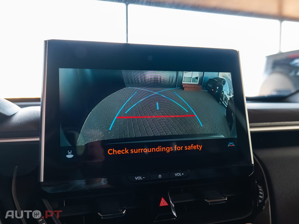 Toyota Corolla Cross 2.0 Hybrid Luxury