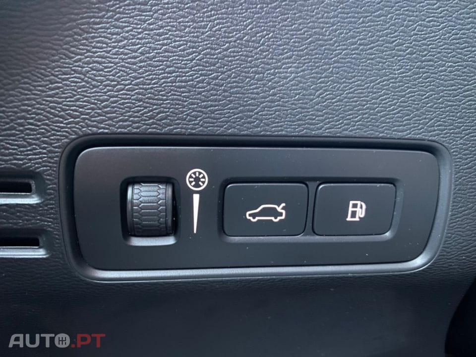 Volvo XC40 1.5 T4 PHEV Inscription