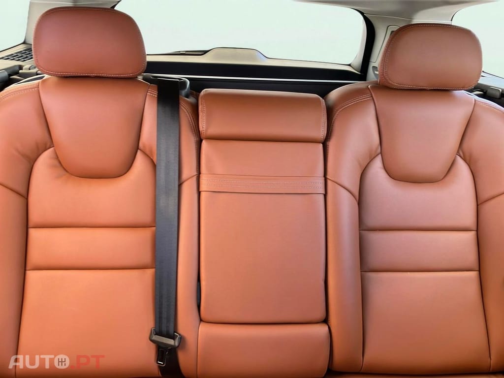 Volvo V60 T4 MOMENTUM PLUS