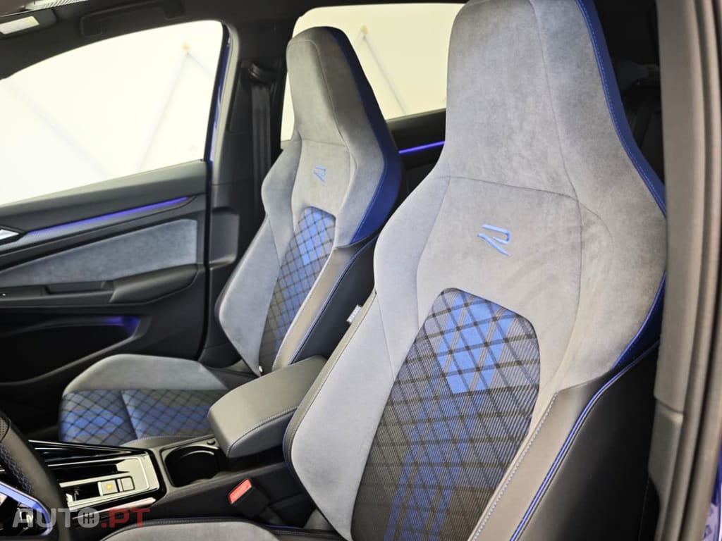 Volkswagen Golf 2.0 TSI R DSG