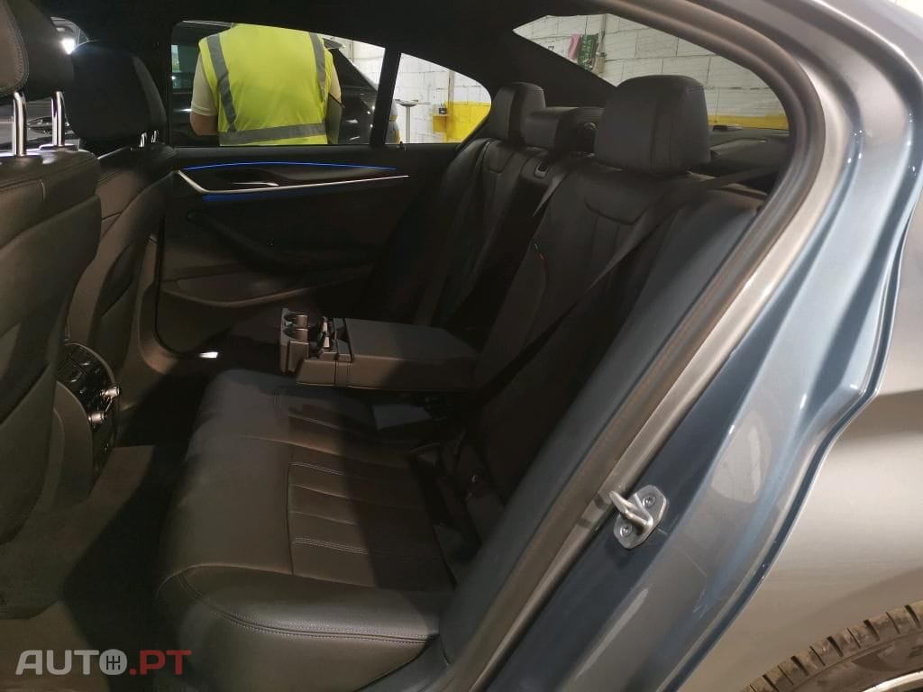 BMW 545 e xDrive Pack M