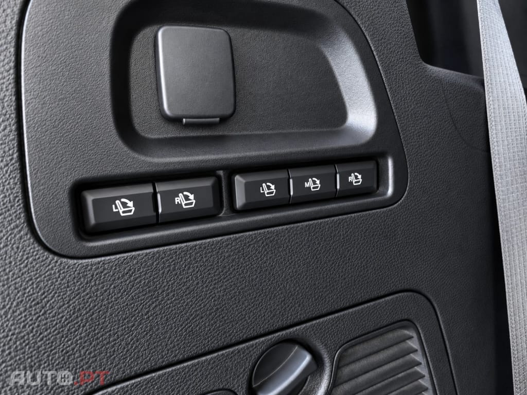 Ford S-Max 2.5 FHEV Titanium