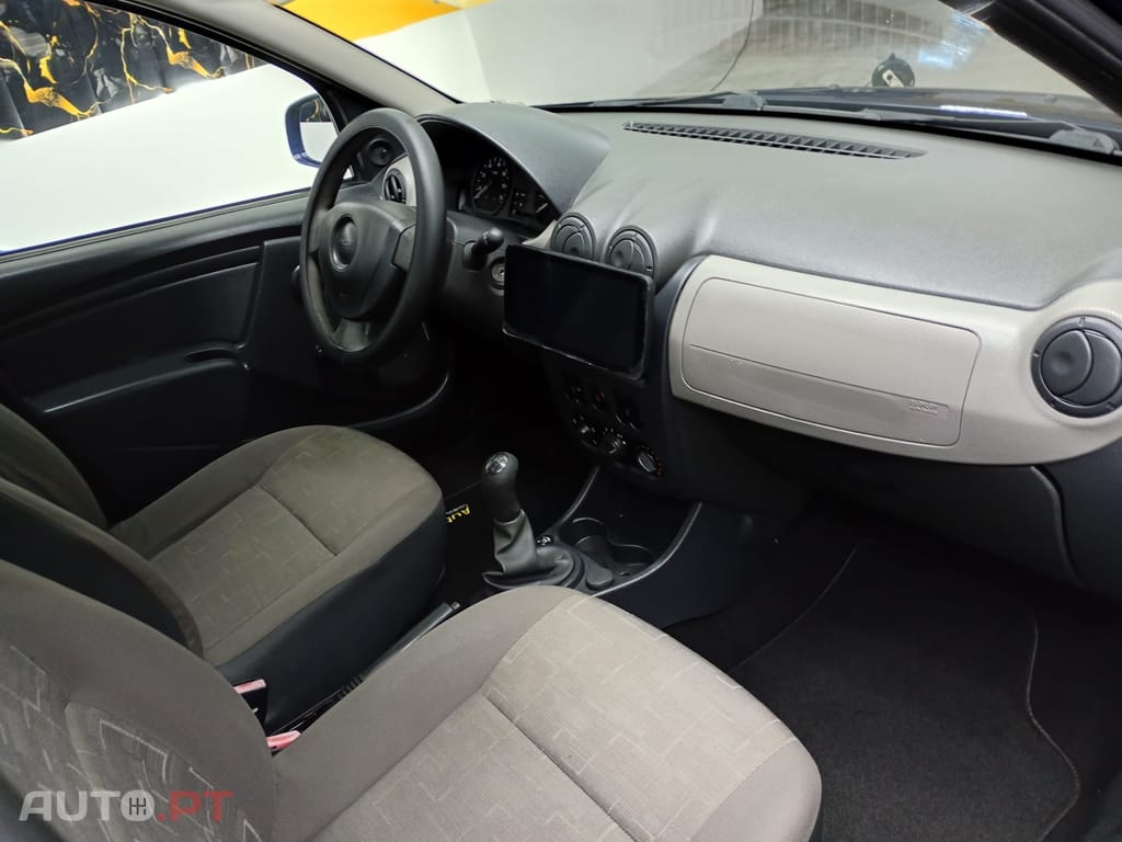 Dacia Sandero 1.2 16V SL 10 Anos Bi-Fuel