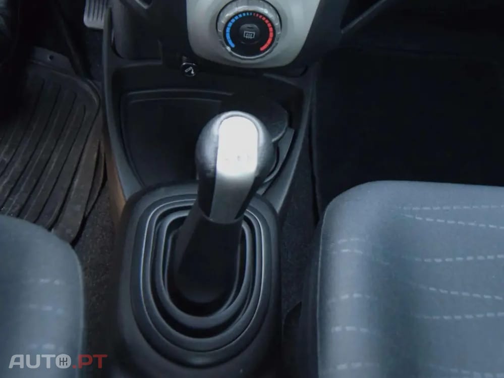 Toyota Yaris 1.0 VVT-i Sol