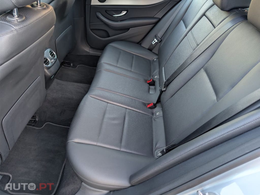 Mercedes-Benz E 300 e T-Modell Avantgarde I.V.A DEDUTIVEL