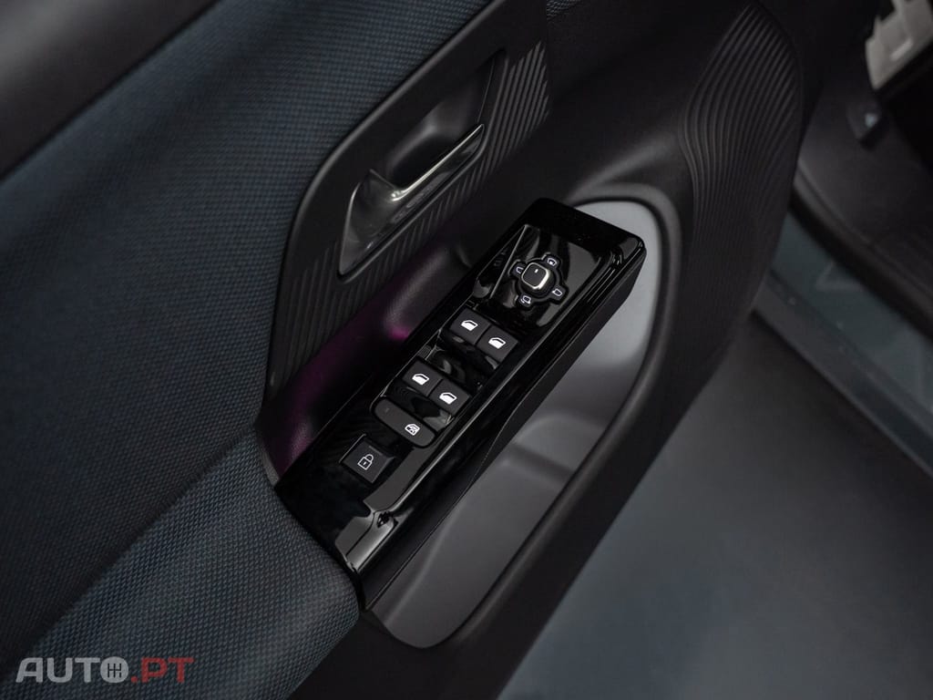 Citroen C5 Aircross 1.2 Hybrid Max e-DSC6