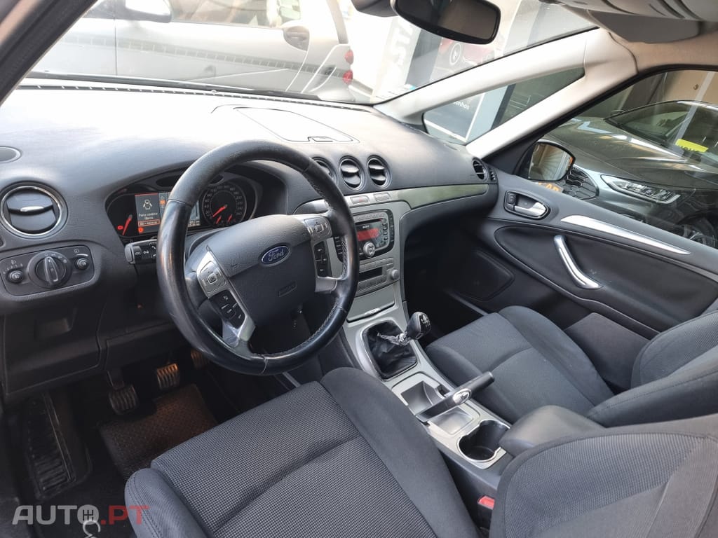 Ford Galaxy 2.0 TDCi Titanium