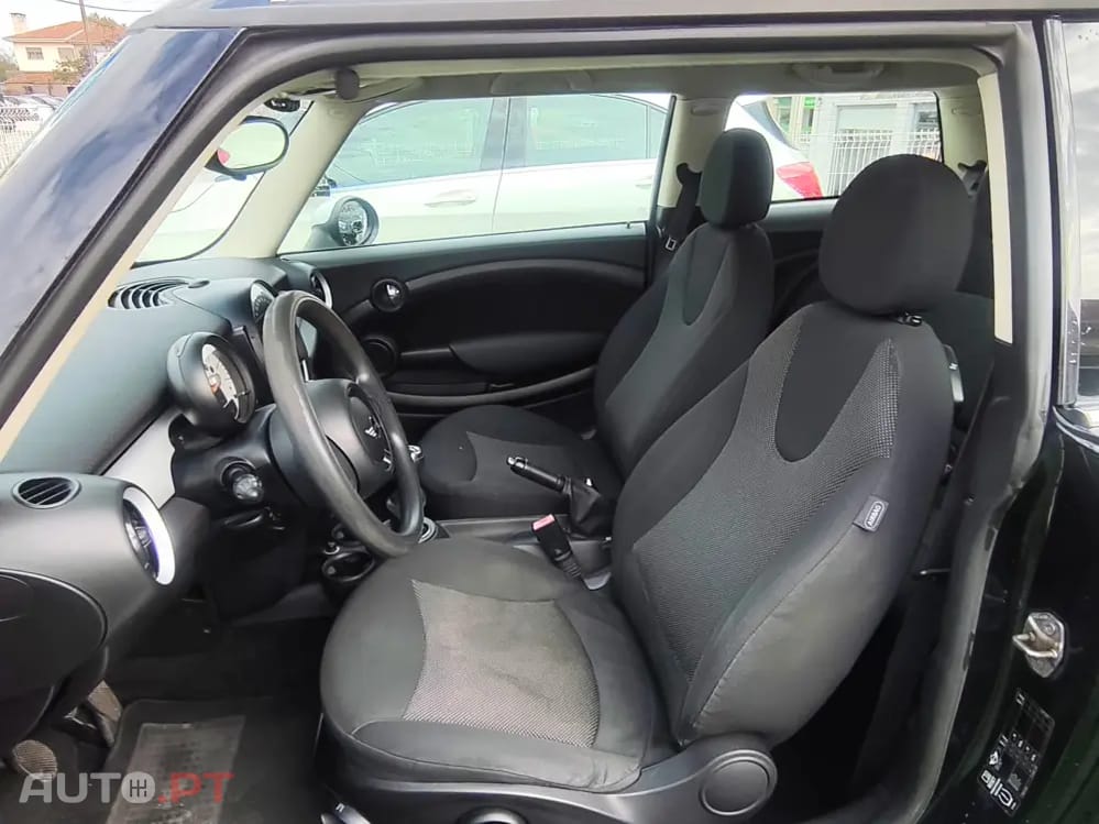 MINI Cooper One D