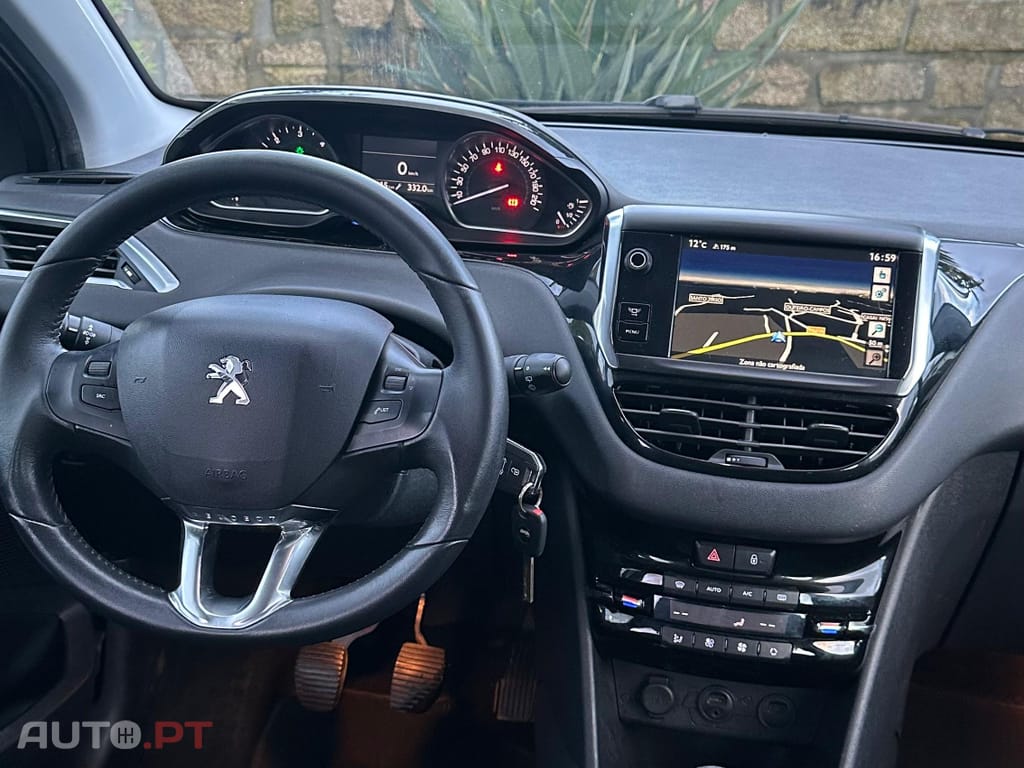 Peugeot 208 1.4 HDI