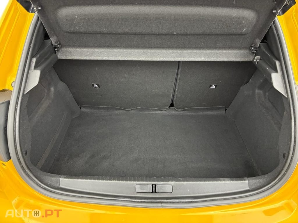 Peugeot E-208 50 kWh GT Pack