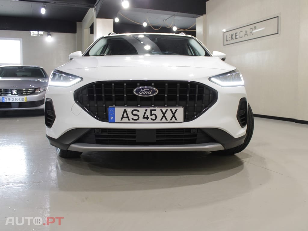 Ford Focus 1.0 EcoBoost MHEV Active X