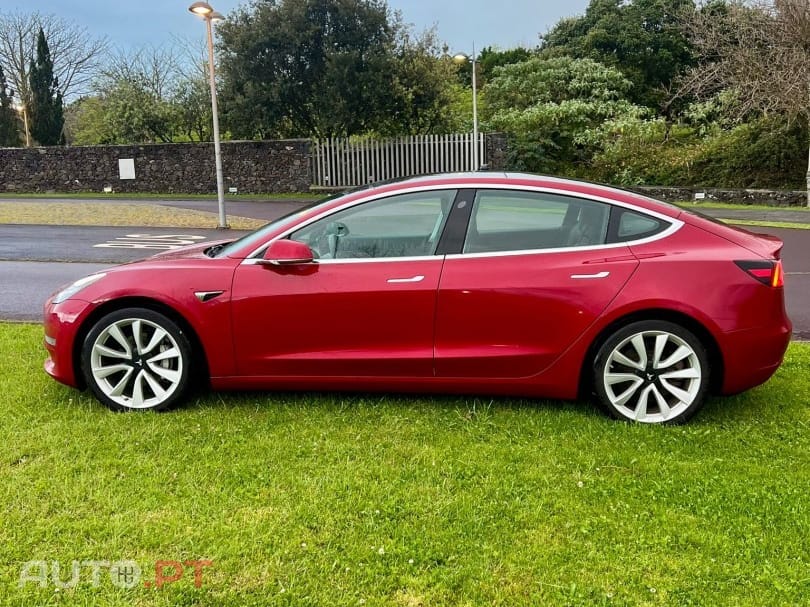 Tesla Model 3 Long-Range Dual Motor AWD