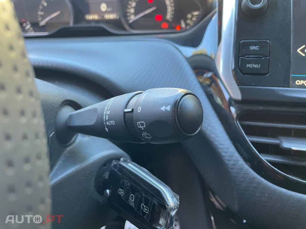 Peugeot 2008 1.2 e-THP GT Line