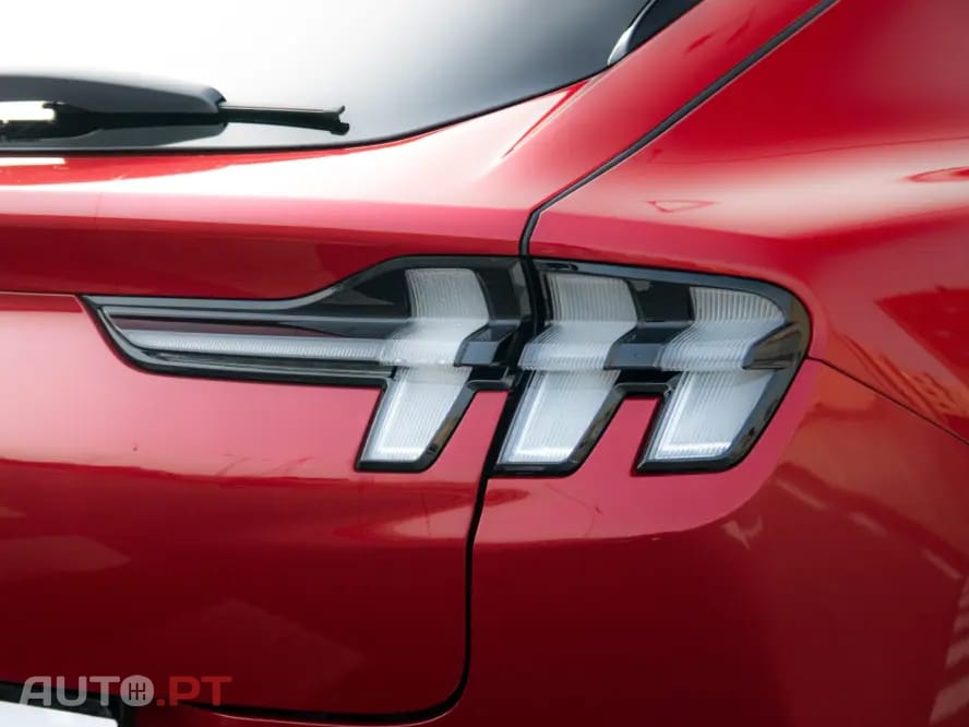 Ford Mustang Mach-E Standard