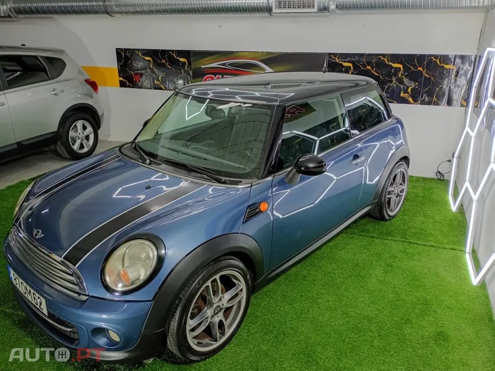 MINI Cooper Cooper D