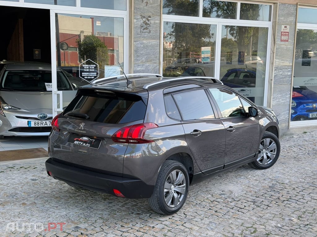 Peugeot 2008 1.2 PureTech Style